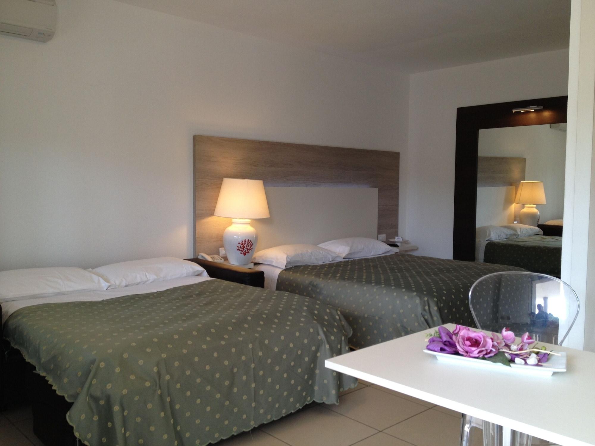 Hotel Ambrosio La Corte 올비아 외부 사진