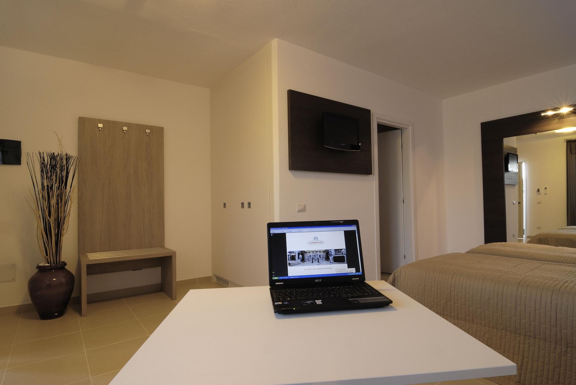 Hotel Ambrosio La Corte 올비아 외부 사진