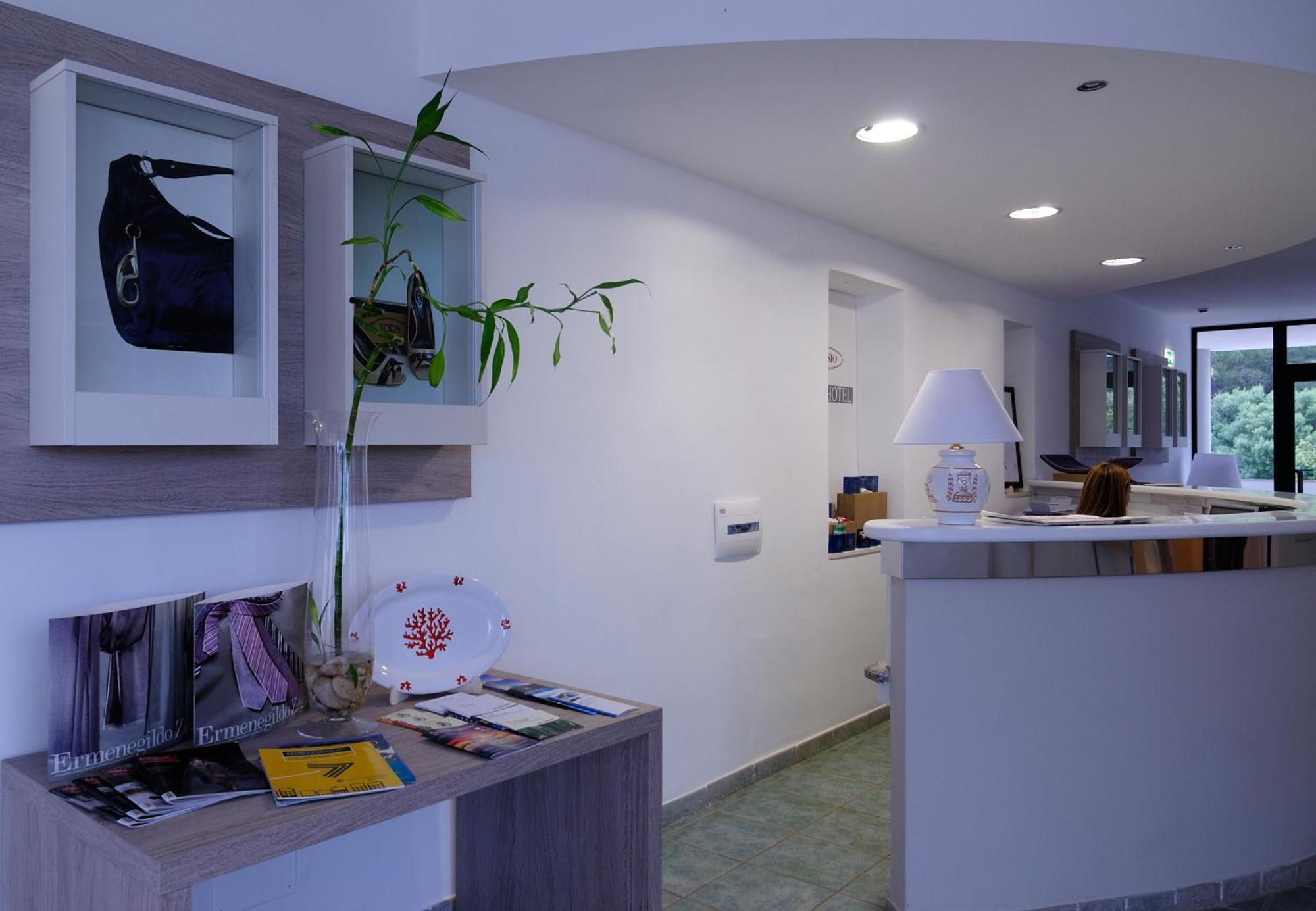 Hotel Ambrosio La Corte 올비아 외부 사진