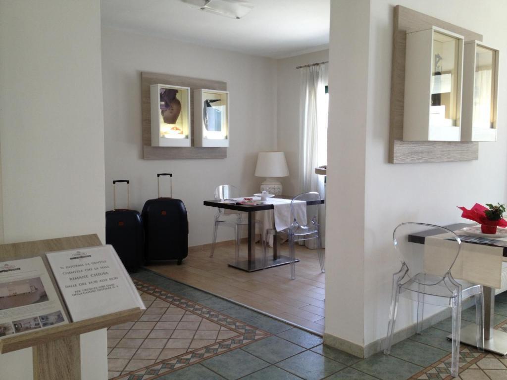 Hotel Ambrosio La Corte 올비아 외부 사진